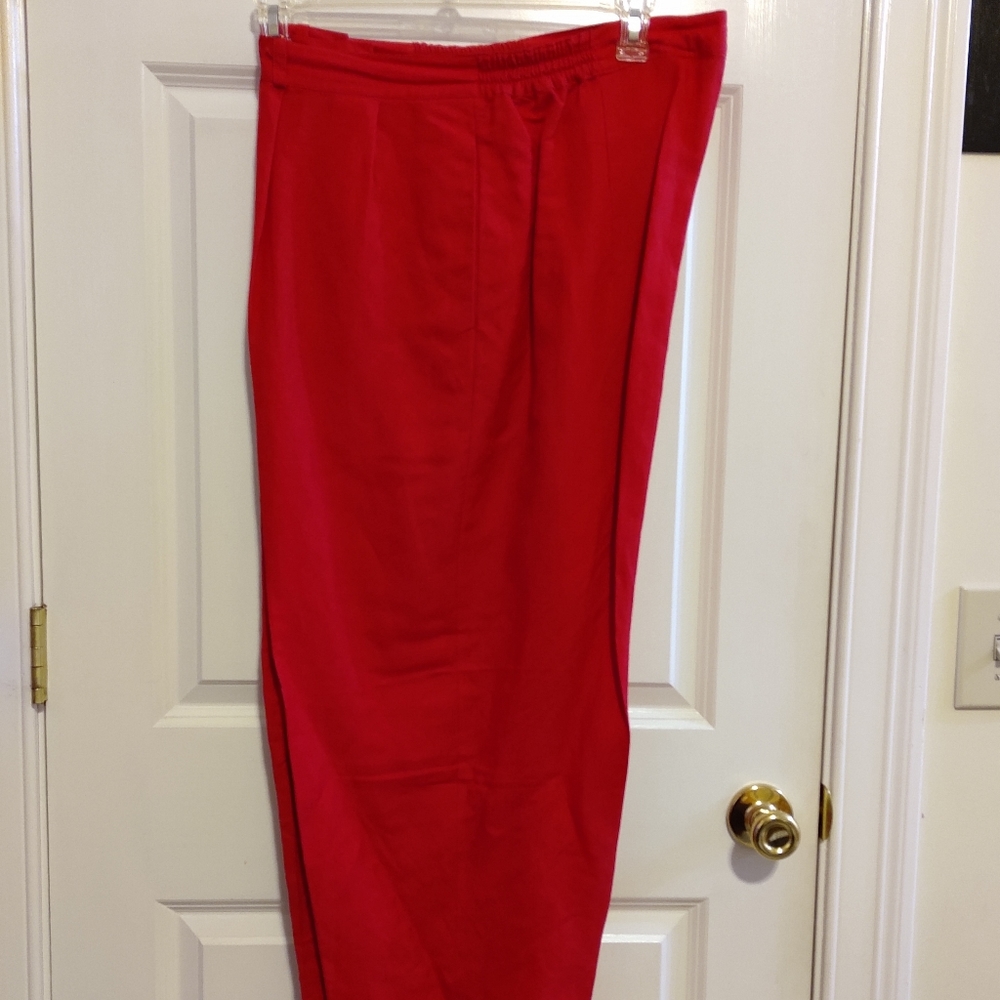 Jennifer Women's  Red Cropped Pants  Size 16 Linen Look